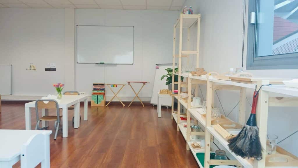 salle de classe Montessori 2-6 ans