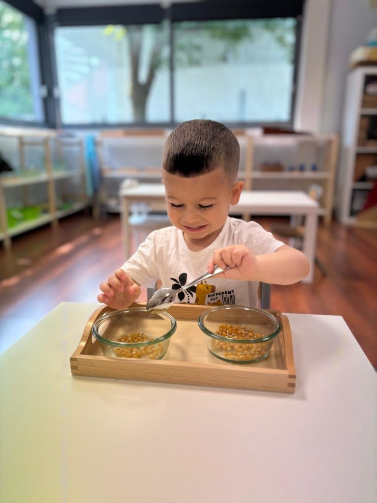 activité montessori maternelle motricité